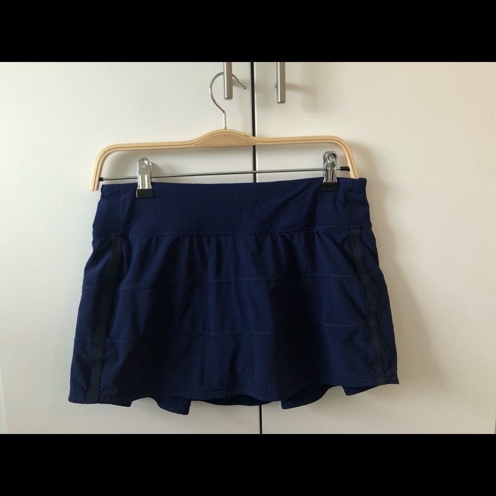 Lululemon Navy Blue Pace Rival Skirt, Size 6 (Regular Length)